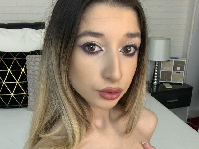 OdetteBenson - Live sexe cam - 23445373