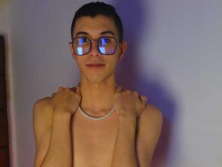 ThomasTwink69 - Sexe cam en vivo - 23447113