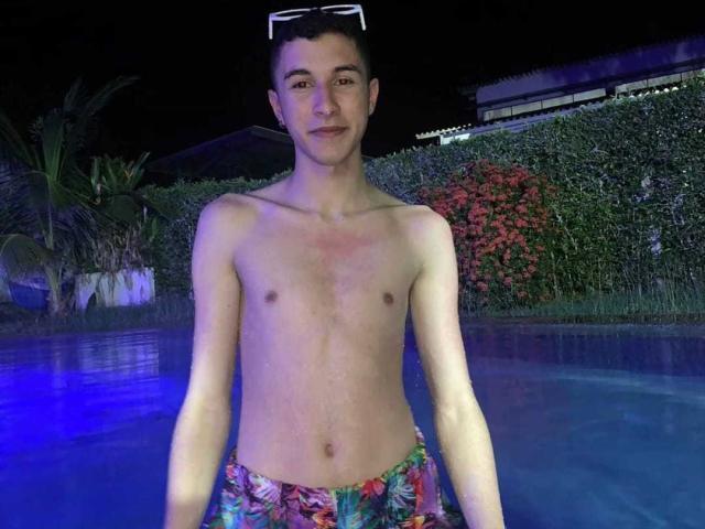ThomasTwink69 - Sexe cam en vivo - 23450625