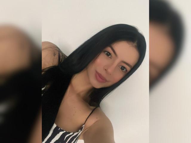 IsabellaJames - Porno na żywo i seks kamera - 23452305