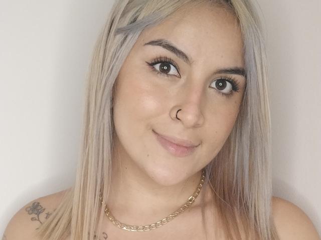 EmilyBrrown - Live porn &amp; sex cam - 23453669