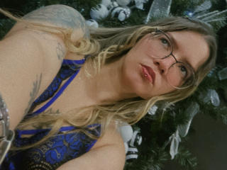 AliceHoe - Live sex cam - 23459265
