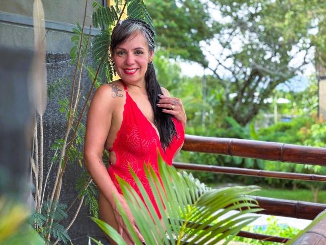 LailaCastillo - Live sex cam - 23462821