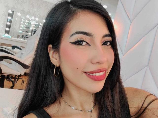 DaphneGrayx - Live sex cam - 23470069