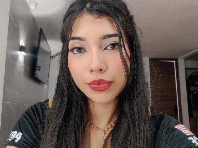 DaphneGrayx - Sexe cam en vivo - 23470105