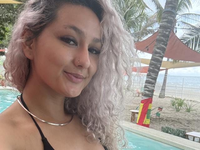 FloraSaenz - Live sex cam - 23472093