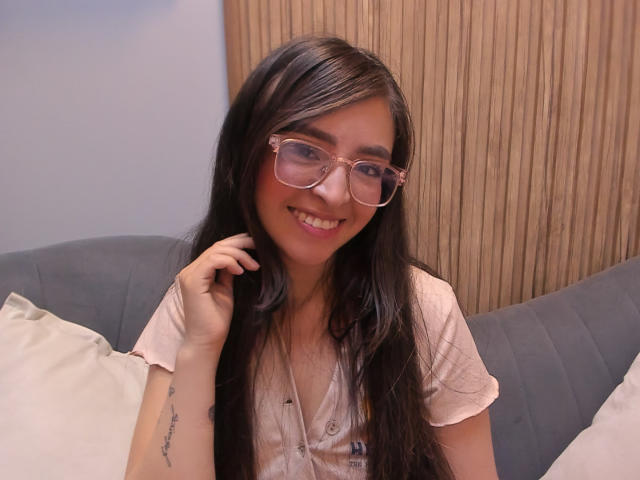 EvaMcAllister - Live sex cam - 23475657