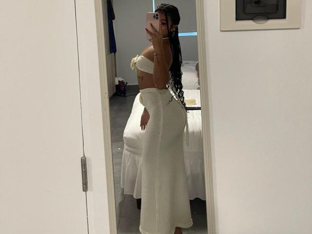 AlessiaFerry - Live sex cam - 23481397