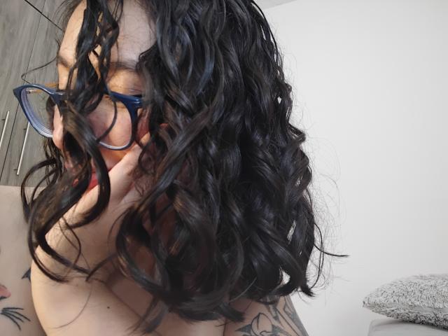 Mllevv - Élő pornó és szexkamera - 23481877