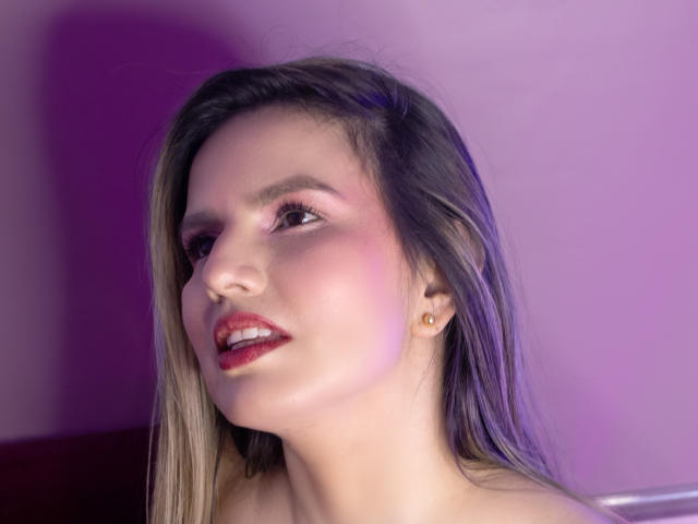 SerafinBelle - Live porn &amp; sex cam - 23483829