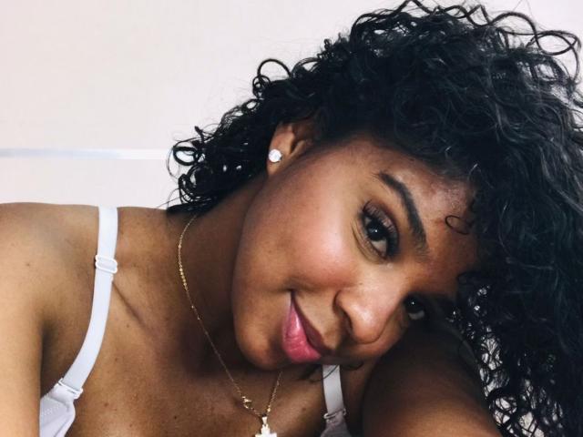 LisaMendez - Live sex cam - 23487917