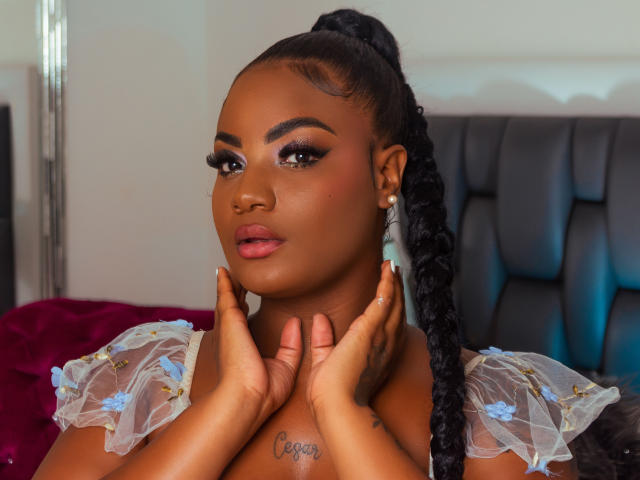 BritanyHadid - Live porn &amp; sex cam - 23489397