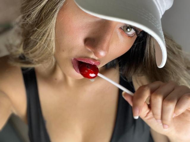 LillyTaylor - Live sex cam - 23490593