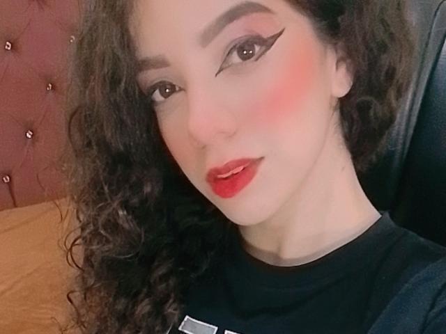 EmmaCowperr - Live sex cam - 23492013