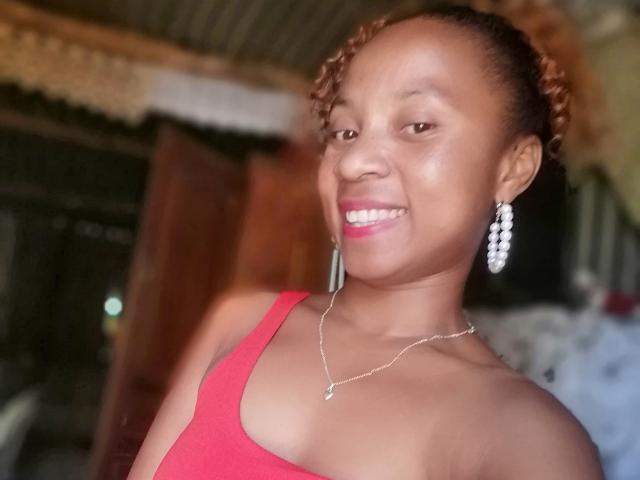 Edrwina69 - Live sex cam - 23494309