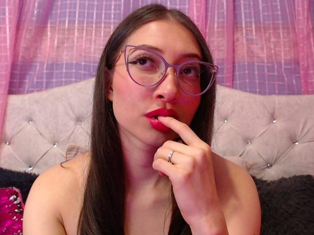 ElizabethMorrison - Live sex cam - 23497825