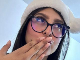 JessiCornera - Live Sex Cam - 23500713