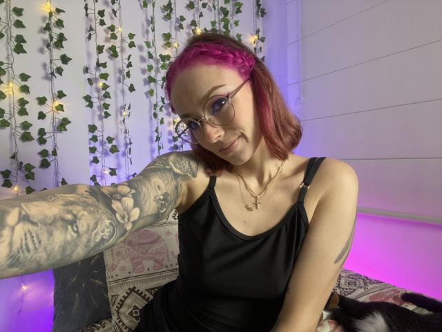 SarahRousen - Live Sex Cam - 23502177