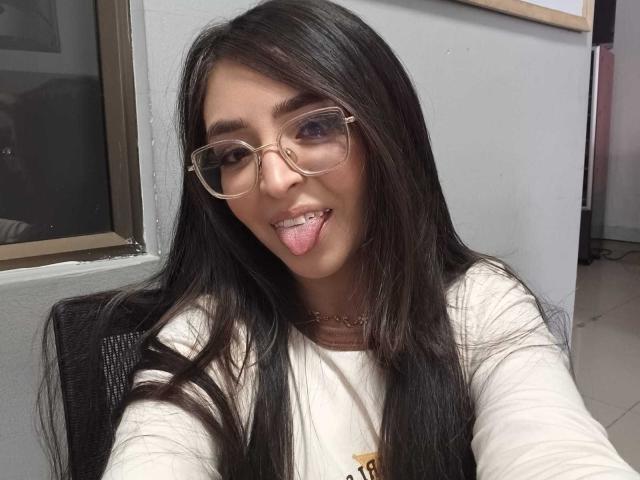 EvaMcAllister - Live sex cam - 23505677
