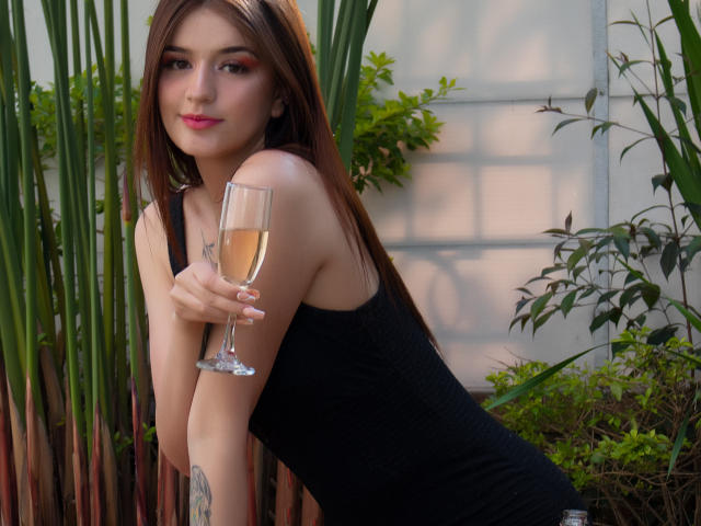 LiaHarrys - Live porn &amp; sex cam - 23510373