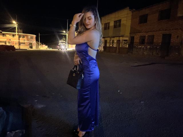 AtheneaRossi - Live porn &amp; sex cam - 23517021