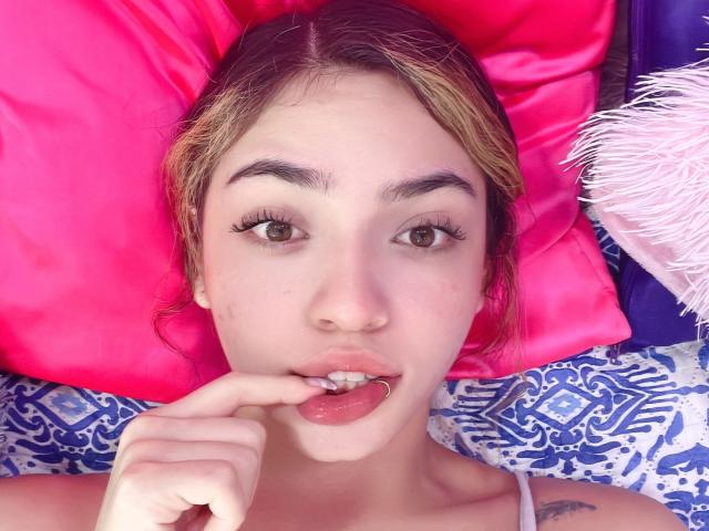 IvyCoxGlad - Live sexe cam - 23518929