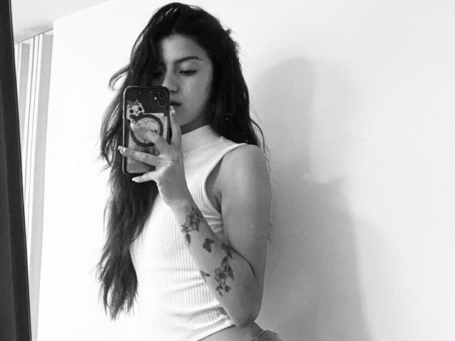 AliceHarrys - Live porn &amp; sex cam - 23519005