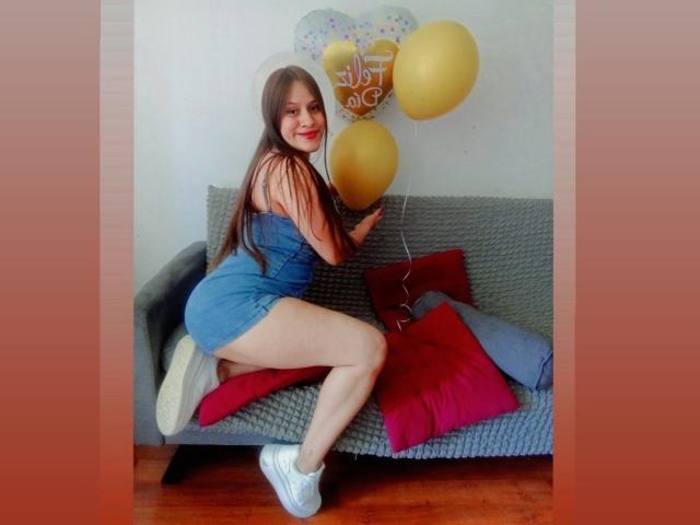 BelletinaXx - Live porn &amp; sex cam - 23525565