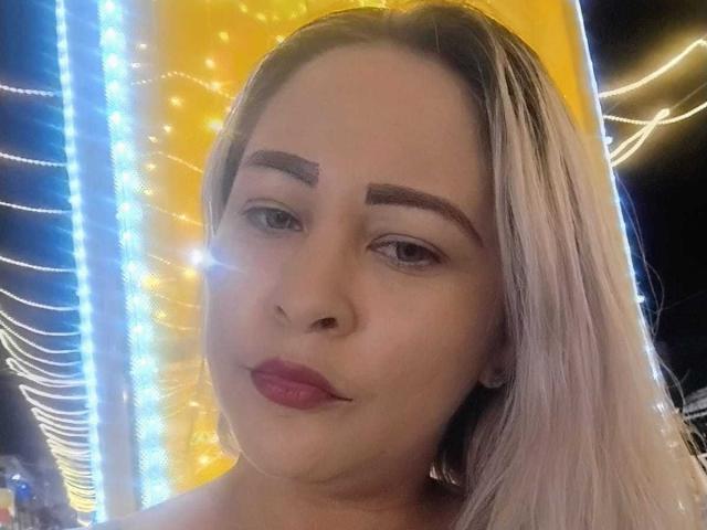 WandaaFox - Live sex cam - 23526017