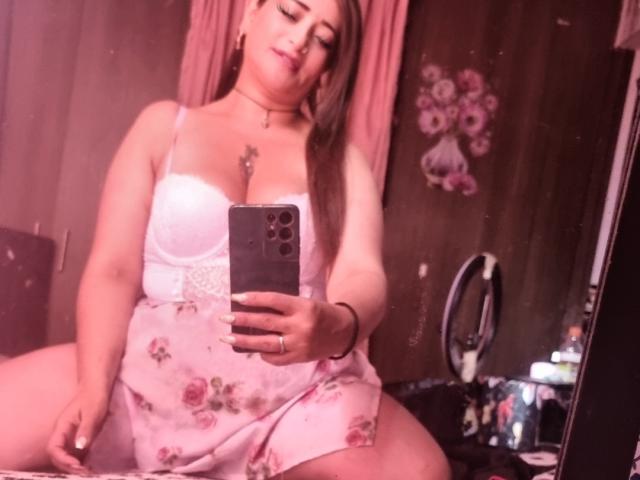 AlessadraJones - Live sex cam - 23528861