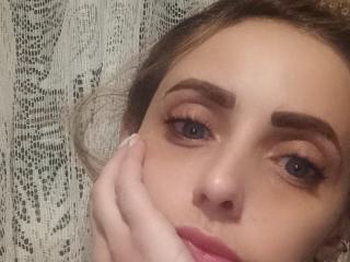 BrendaSmile - Live Sex Cam - 23529249