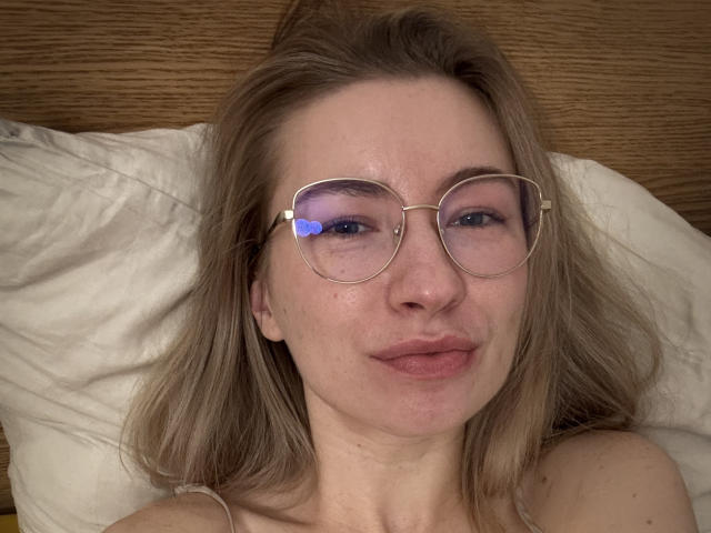 MiaFlirt - Live porn &amp; sex cam - 23529537