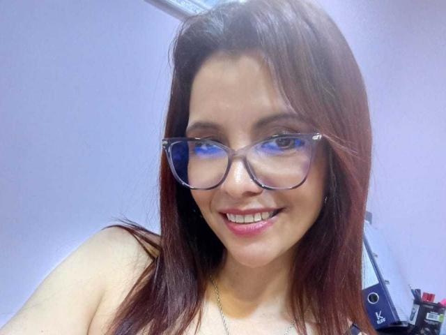 MilenaHott69 - Live sexe cam - 23529877