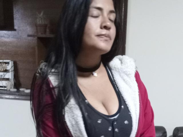 ArianithaXox - Live porn &amp; sex cam - 23535977