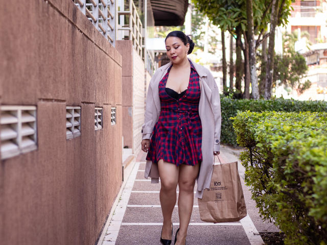 AlisGourmande - Live porn &amp; sex cam - 23543005