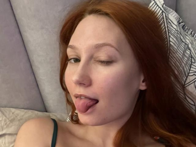EmmaRedFoxy - Live porn &amp; sex cam - 23546701