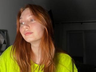 EmmaRedFoxy - Live porn &amp; sex cam - 23546725