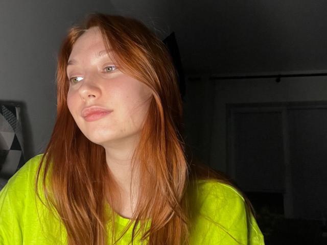 EmmaRedFoxy - Live porn &amp; sex cam - 23546725