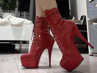 EmmaRedFoxy - Live porn &amp; sex cam - 23546733