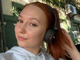 EmmaRedFoxy - Live porn &amp; sex cam - 23546777