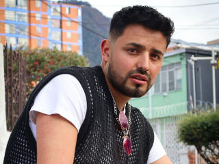NoahBrown - Live sex cam - 23549437