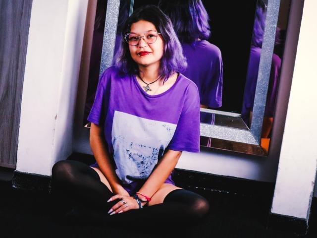 EvelinRoshe - Live Sex Cam - 23552261