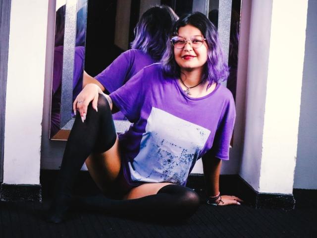 EvelinRoshe - Live Sex Cam - 23552333