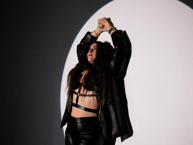 Besovskaya - Live sexe cam - 23552397