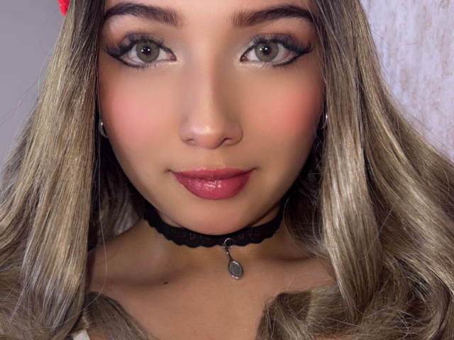 LillyTaylor - Live sex cam - 23552597