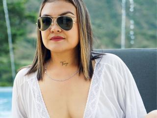 MartinaVegaHot - Live Sex Cam - 23553741