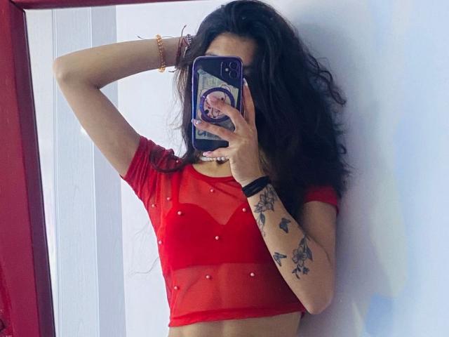 AliceHarrys - Live porn &amp; sex cam - 23557313