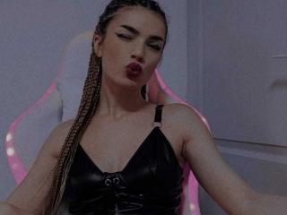 IngridI - Live sex cam - 23561933