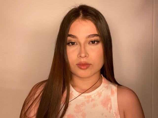 SarahWeyton - Live porn &amp; sex cam - 23571709