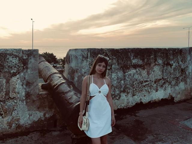 MadissonBlue - Live porn &amp; sex cam - 23580869